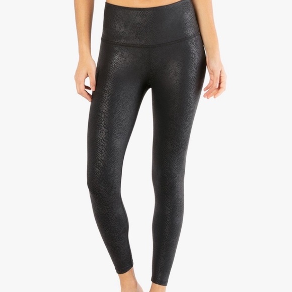 Beyond Yoga Pants - Beyond Yoga Shiny High Waisted Leggings